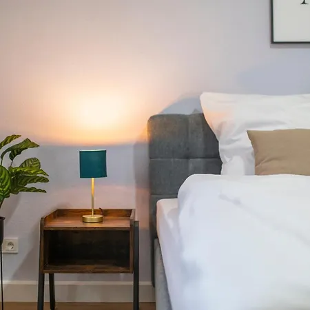 Peter - 90qm, 3 Schlafzimmer, Kueche, Wohnzimmer, Balkon, Netflix Lägenhet Fulda