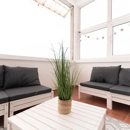 Lägenhet Peter - 90qm, 3 Schlafzimmer, Kueche, Wohnzimmer, Balkon, Netflix